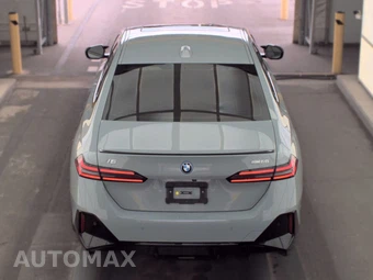 2024 BMW i5 M60 - miniatura 5