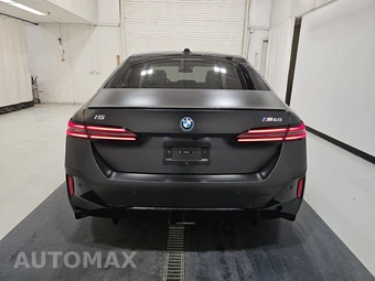 2024 BMW i5 M60 - miniatura 5
