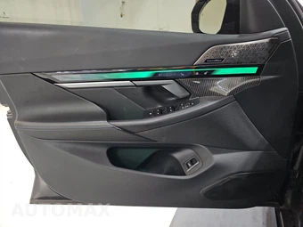 2024 BMW i5 M60 - miniatura 9