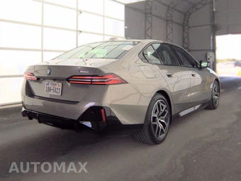 2024 BMW i5 M60 – miniatura 4