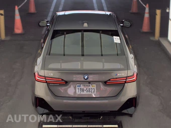 2024 BMW i5 M60 – miniatura 5