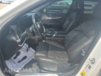 2024 BMW i7 eDrive50 M SPORT LINE – miniatura 7