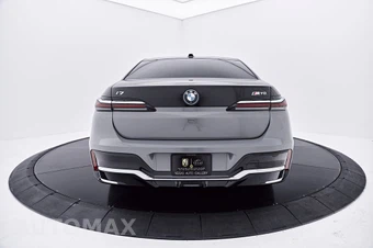 2024 BMW i7 M70 - miniatura 14