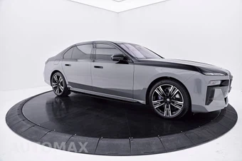2024 BMW i7 M70 - miniatura 17