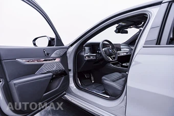 2024 BMW i7 M70 - miniatura 41