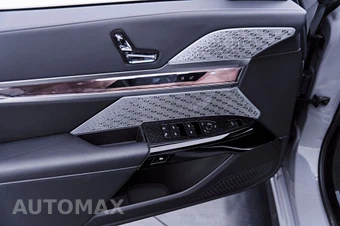 2024 BMW i7 M70 - miniatura 43