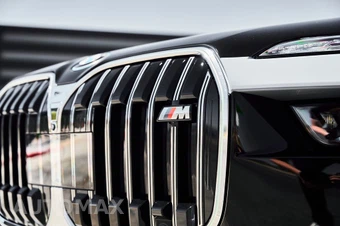 2024 BMW i7 M70 - miniatura 6