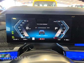2024 BMW i7 M70 – miniatura 12