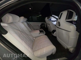 2024 BMW i7 xDrive60 M SPORT LINE - miniatura 17