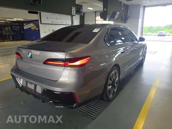 2024 BMW i7 xDrive60 M SPORT LINE - miniatura 3