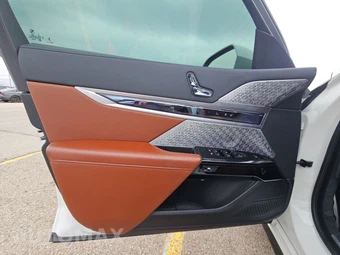 2024 BMW i7 xDrive60 M SPORT LINE - miniatura 9