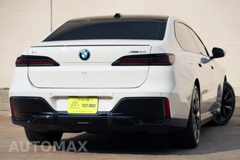2024 BMW i7 xDrive60 M SPORT LINE - miniatura 2