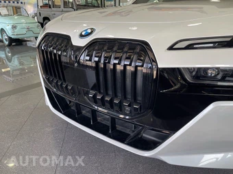 2024 BMW i7 xDrive60 M SPORT LINE - miniatura 11