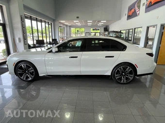 2024 BMW i7 xDrive60 M SPORT LINE - miniatura 2