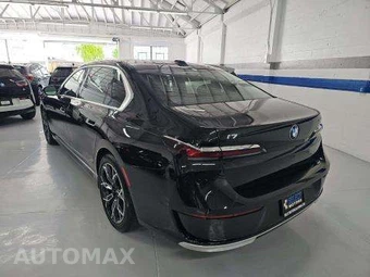 2024 BMW i7 xDrive60 – miniatura 2