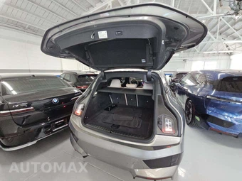 2024 BMW iX Sports Activity Vehicle M60 - miniatura 14