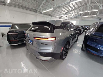 2024 BMW iX Sports Activity Vehicle M60 - miniatura 3