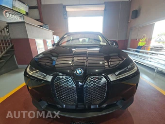 2024 BMW iX Sports Activity Vehicle xDrive50 - miniatura 2