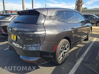 2024 BMW iX Sports Activity Vehicle xDrive50 - miniatura 3