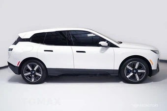 2024 BMW iX Sports Activity Vehicle xDrive50 - miniatura 3