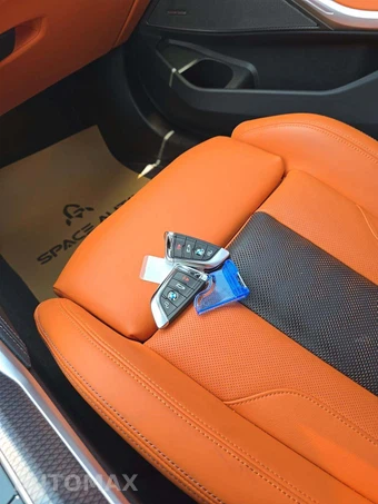 2024 BMW M3 Sedan Competition - miniatura 8