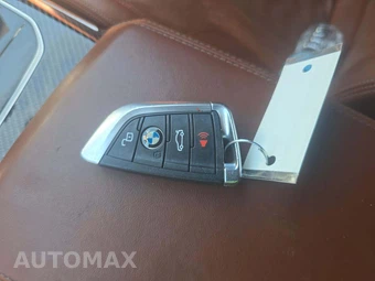 2024 BMW M3 Sedan Competition xDrive – miniatura 5