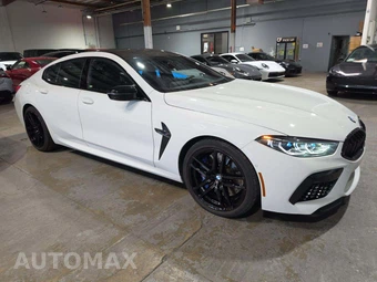 2024 BMW M8 Gran Coupe Competition Sedan - miniatura 4