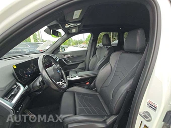 2024 BMW X1 Sports Activity Vehicle xDrive28i M SPORT LINE - miniatura 3