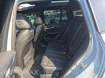 2024 BMW X3 M40i - miniatura 10