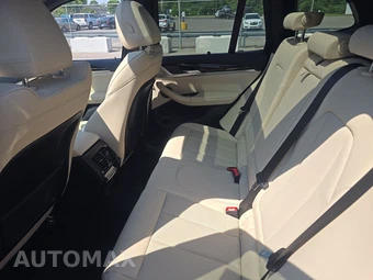 2024 BMW X3 M40i xDrive - miniatura 13