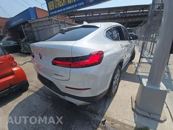 2024 BMW X4 Sports Activity Coupe xDrive30i - miniatura 3