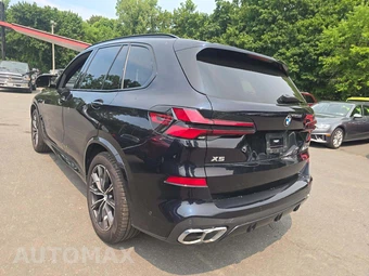 2024 BMW X5 Sports Activity Vehicle M60i xDrive - miniatura 2