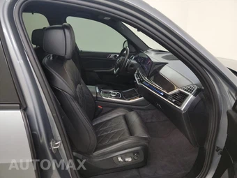 2024 BMW X5 Sports Activity Vehicle M60i xDrive - miniatura 8