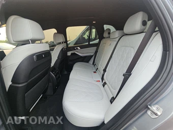 2024 BMW X5 Sports Activity Vehicle M60i xDrive - miniatura 13