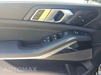 2024 BMW X5 Sports Activity Vehicle M60i xDrive - miniatura 9