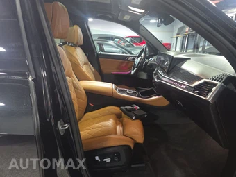 2024 BMW X5 Sports Activity Vehicle xDrive40i M SPORT LINE - miniatura 8