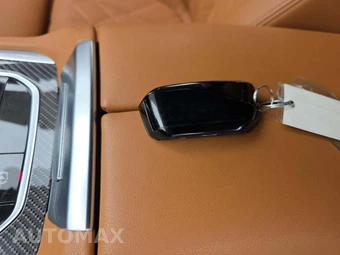 2024 BMW X6 Sports Activity Coupe M60i – miniatura 8