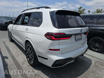 2024 BMW X7 Sports Activity Vehicle M60i - miniatura 2