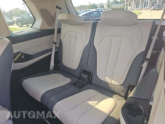 2024 BMW X7 Sports Activity Vehicle M60i – miniatura 11