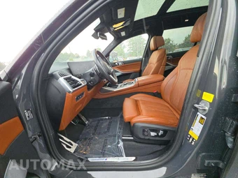 2024 BMW X7 Sports Activity Vehicle M60i - miniatura 3