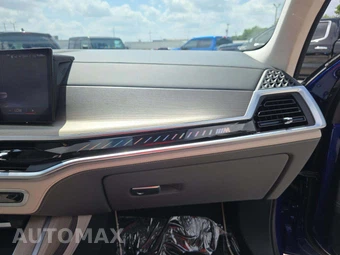 2024 BMW X7 Sports Activity Vehicle M60i - miniatura 17