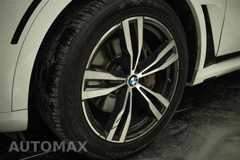 2024 BMW X7 Sports Activity Vehicle xDrive40i M SPORT LINE - miniatura 3