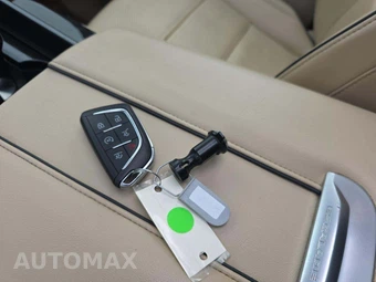 2024 Cadillac Escalade Premium Luxury 1SB - miniatura 8