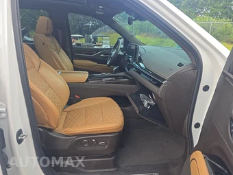 2024 Cadillac Escalade Sport 1SC - miniatura 8