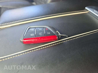 2024 Cadillac Escalade V-Series - miniatura 5