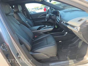2024 Cadillac LYRIQ Luxury 1 w/1SC - miniatura 8