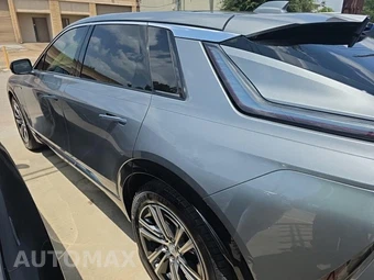 2024 Cadillac LYRIQ Luxury 2 w/1SD - miniatura 6