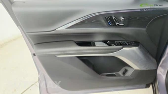 2024 Cadillac LYRIQ Luxury 3 w/1SE - miniatura 50