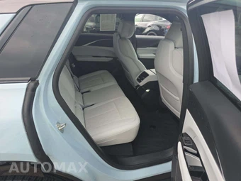 2024 Cadillac LYRIQ Sport 1SF - miniatura 17