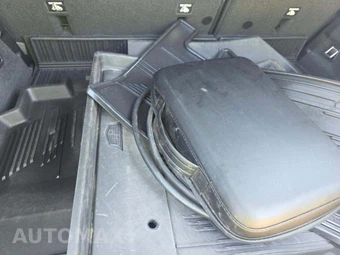 2024 Cadillac LYRIQ Sport 1SJ - miniatura 15